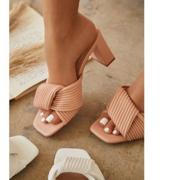 Shoes - !! NEW !! Sustainable Square Toe Block Heel Mules in Blush